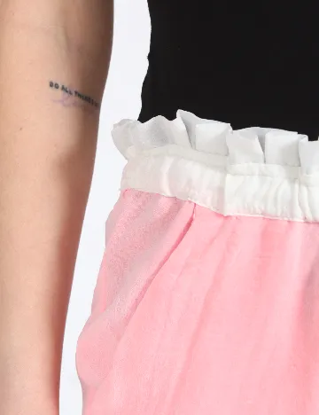 Pantaloni scurti Bershka, roz