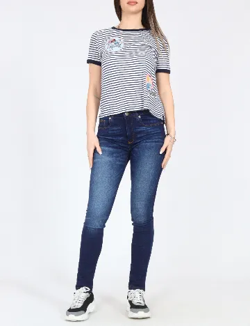 Tricou Bershka, bleumarin