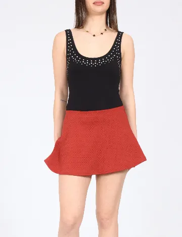 Fusta Zara, caramiziu