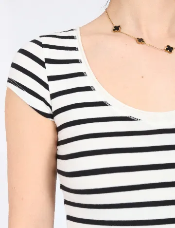 Tricou Bershka, alb/negru