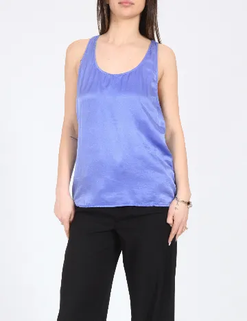 Maiou Zara, albastru