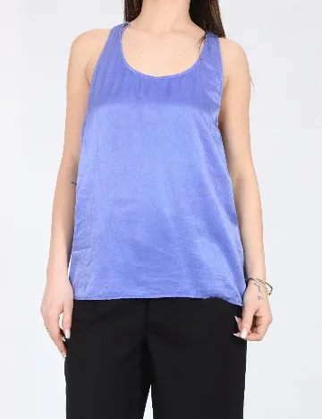 Maiou Zara, albastru