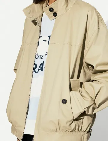 Jacheta Bershka, bej