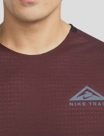 Tricou Nike, visiniu