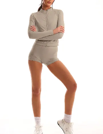 Pantaloni scurti Musera, maro deschis