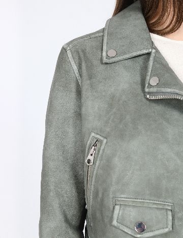 Jacheta Bershka, verde