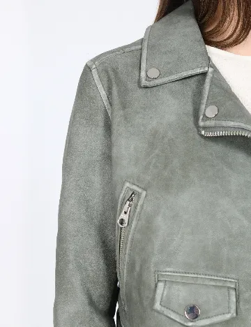 Jacheta Bershka, verde