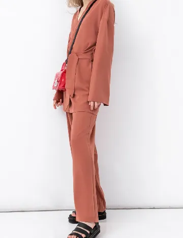 Pantaloni NA-KD, caramiziu