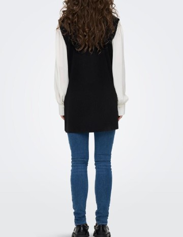 Vesta Jacqueline de Yong, negru