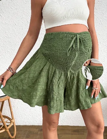 Pantaloni scurti SHEIN Maternity, verde