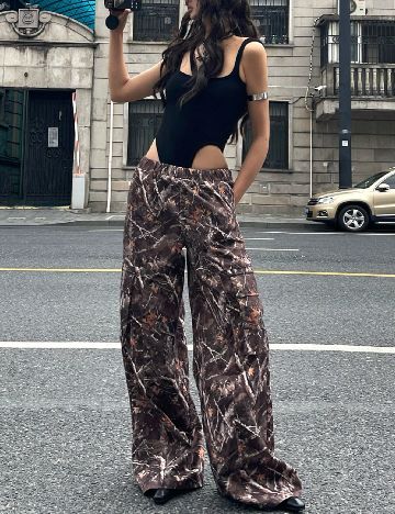 Pantaloni SHEIN, mix culori