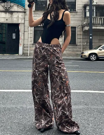 Pantaloni SHEIN, mix culori