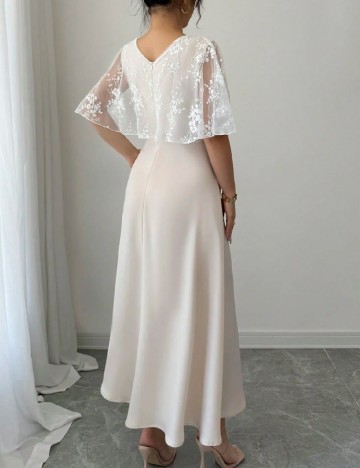 Rochie medie SHEIN, crem