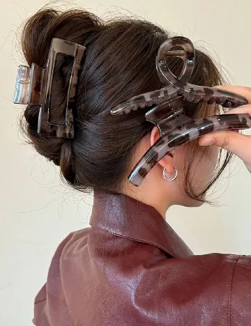 Set clame de par 3 bucati SHEIN, animal print