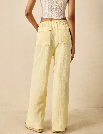 Pantaloni SHEIN, galben