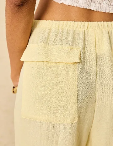 Pantaloni SHEIN, galben