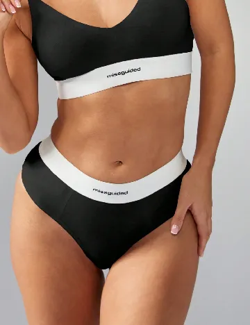 Chilot Missguided, negru