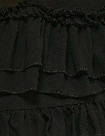 Fusta Musera, negru