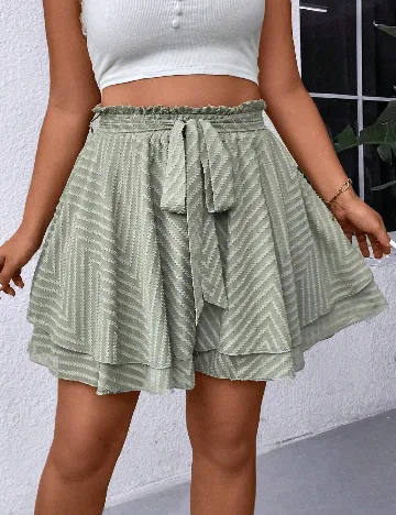 Pantaloni scurti SHEIN CURVE, verde