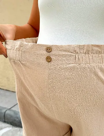 Pantaloni scurti SHEIN Maternity, crem