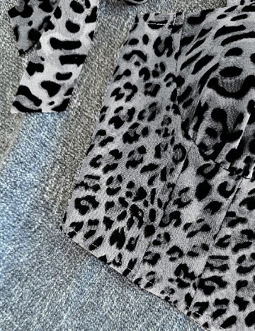 Top SHEIN, animal print