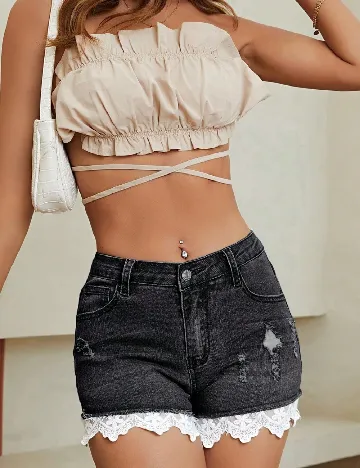 Pantaloni scurti SHEIN, negru