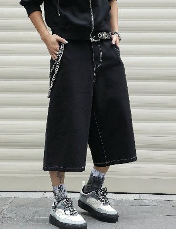 Pantaloni scurti SHEIN, negru