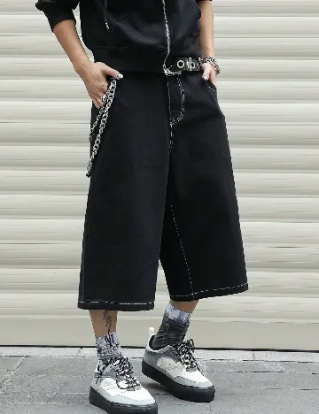 Pantaloni scurti SHEIN, negru