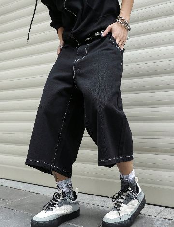 Pantaloni scurti SHEIN, negru