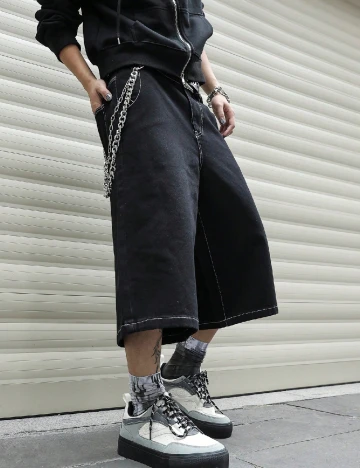 Pantaloni scurti SHEIN, negru