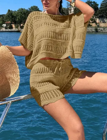 Compleu De Plaja SHEIN, maro