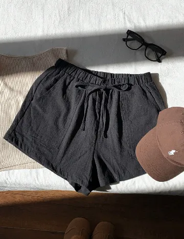 Pantaloni scurti SHEIN, negru