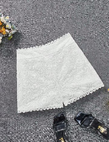 Pantaloni scurti SHEIN, alb