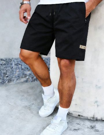 Pantaloni scurti SHEIN, negru