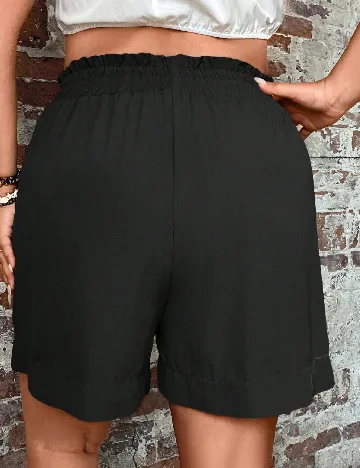 Pantaloni scurti SHEIN CURVE, negru