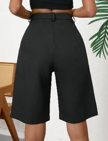 Pantaloni scurti Aveloria, negru