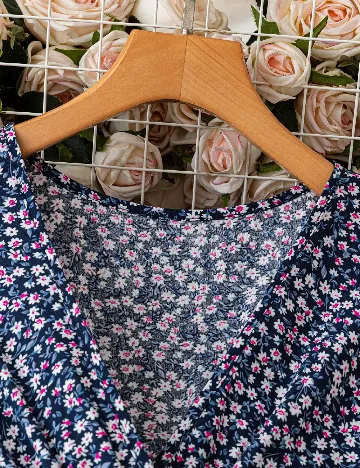 Rochie medie SHEIN, floral print