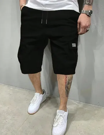 Pantaloni scurti SHEIN, negru