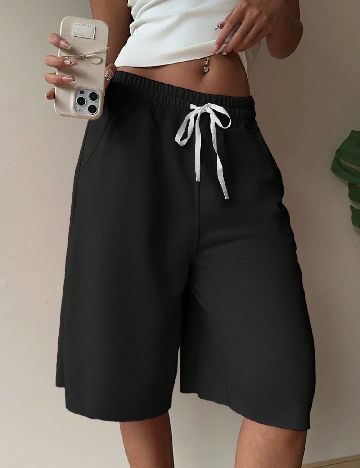 Pantaloni scurti SHEIN, negru