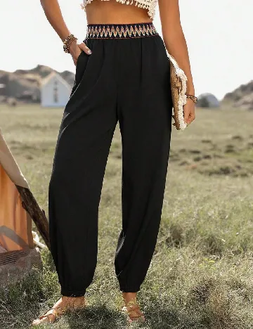 Pantaloni SHEIN, negru