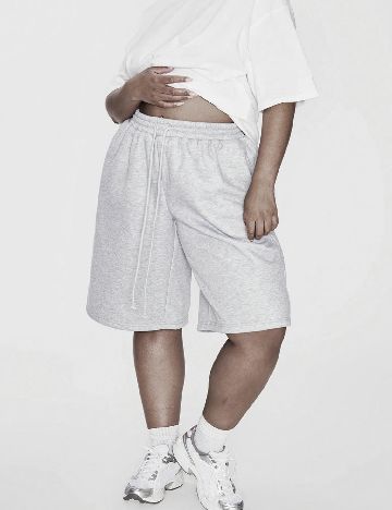 Pantaloni scurti Musera Plus Size, gri