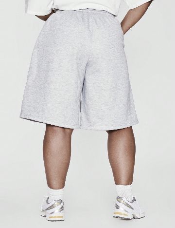 Pantaloni scurti Musera Plus Size, gri