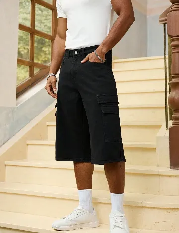 Pantaloni scurti SHEIN, negru