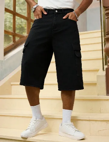 Pantaloni scurti SHEIN, negru