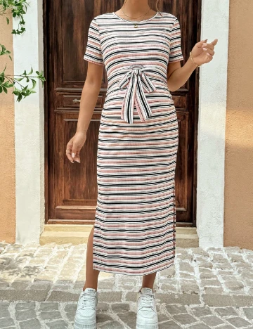 Rochie medie SHEIN Maternity, mix culori