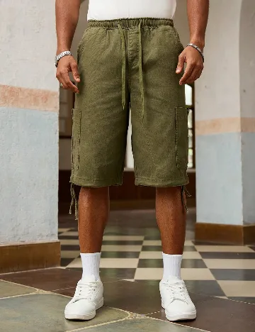 Pantaloni scurti SHEIN, verde
