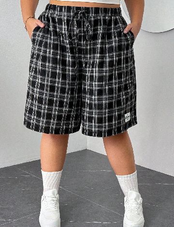 Pantaloni scurti SHEIN CURVE, negru