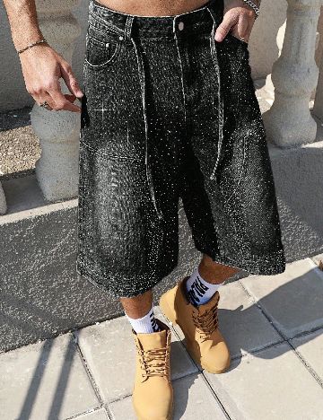 Pantaloni scurti Romwe, negru