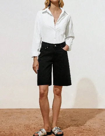 Pantaloni scurti SHEIN, negru