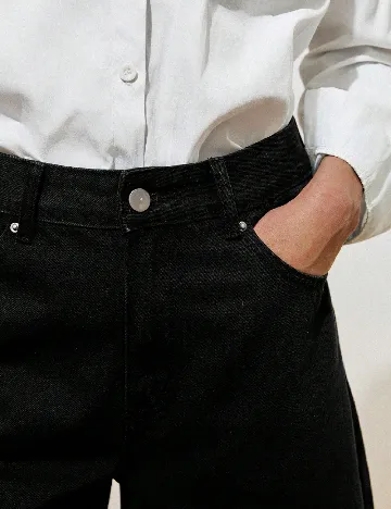 Pantaloni scurti SHEIN, negru